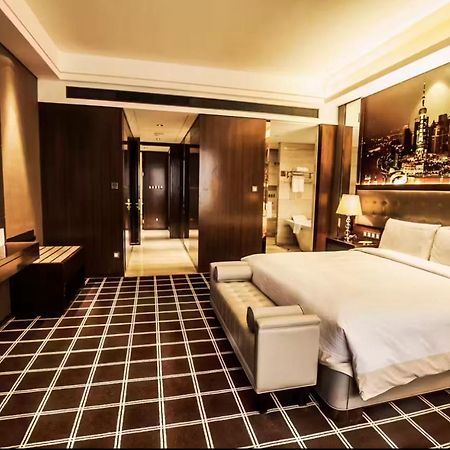 Royal Century Hotel שנגחאי מראה חיצוני תמונה