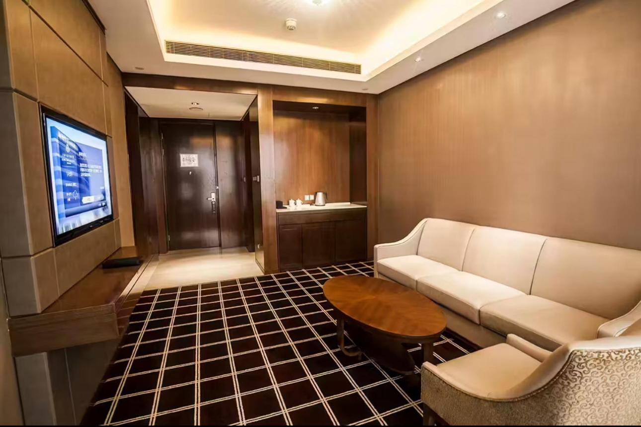 Royal Century Hotel שנגחאי מראה חיצוני תמונה