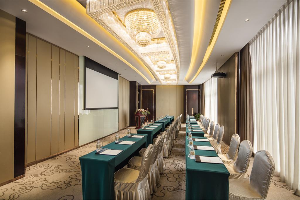 Royal Century Hotel שנגחאי מראה חיצוני תמונה