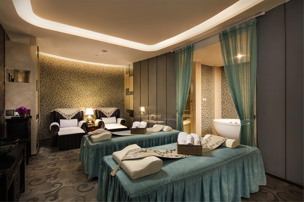 Royal Century Hotel שנגחאי מראה חיצוני תמונה